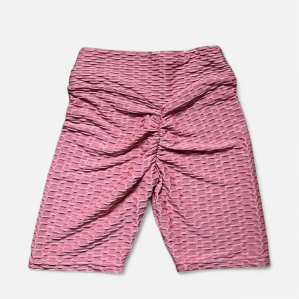 Textured Scrunch Biker Shorts - Picture 2 of 4